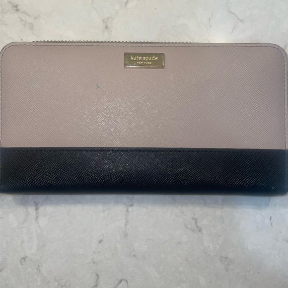 Kate Spade Laurel Way Color Block Wallet - Picture 1 of 6